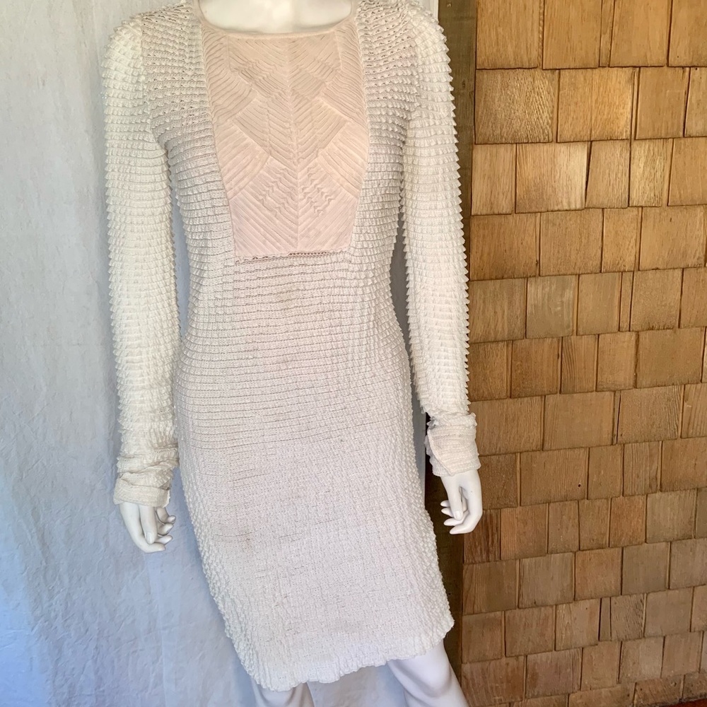 BCBGMAXAZRIA BODYCON WHITE DRESS